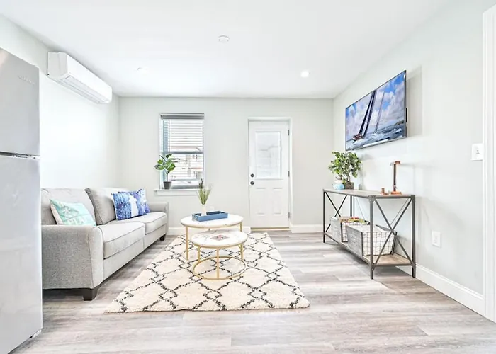 318 E Youngs Ave Unit 5 Salty Shore Oasis Spectacular Retreat
